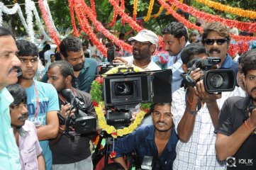 Garam Movie Opening Photos